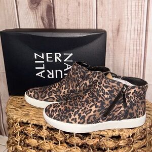 Naturalizer Women’sAnkle Booties Miranda US 6.5 M Cheetah Brown Faux Leather